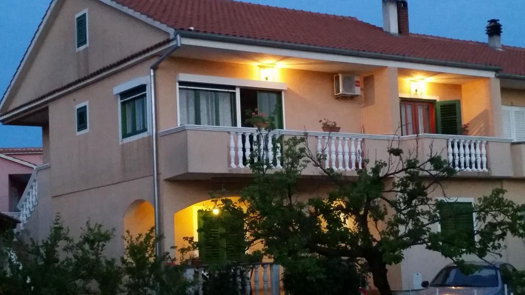 Apartments Dano Sukošan Kültér fotó